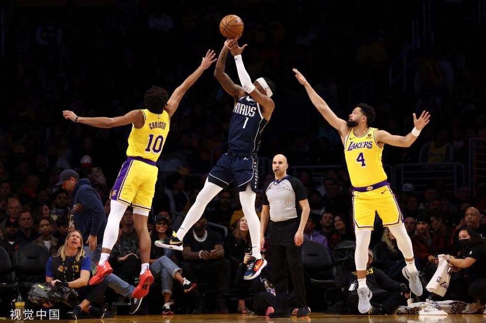 代足球中的 代足球中的